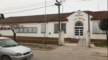 “Motochorros” con armas de fuego le robaron un celular a un joven afuera del hospital Irurzun
