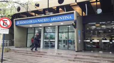 Banco Nación: Datos oficiales desmienten la justificación del cierres de sucursales