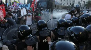 Un estudiante necochense perdió un ojo durante las protestas en el Congreso