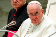 Internaron  al Papa Francisco en Roma por un cuadro severo de bronquitis